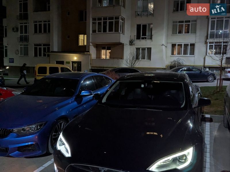 Лифтбек Tesla Model S 2013 в Львове фото 20 Лифтбек Tesla Model S 2013 в Львове