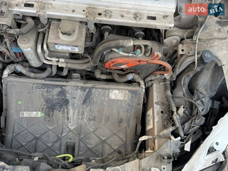 Лифтбек Tesla Model S 2022 в Житомире