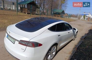 Ліфтбек Tesla Model S 2015 в Вінниці