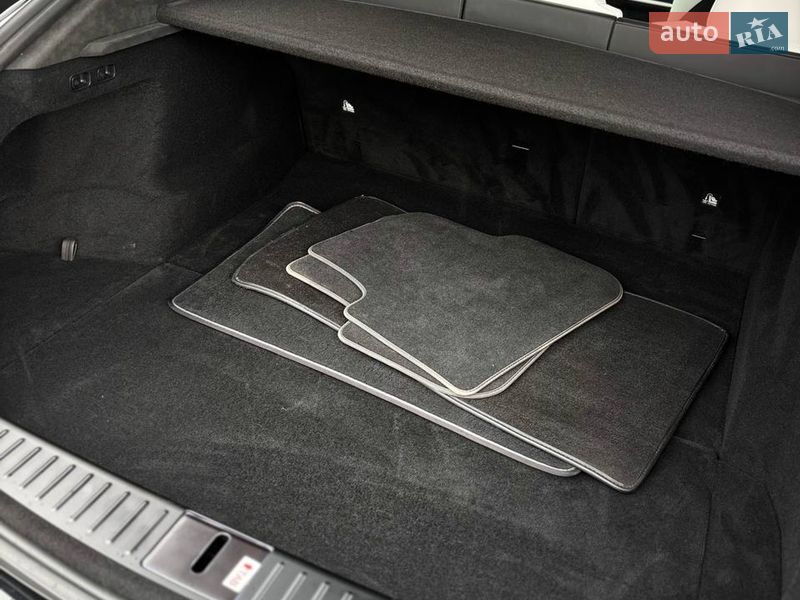 Лифтбек Tesla Model S 2023 в Стрые