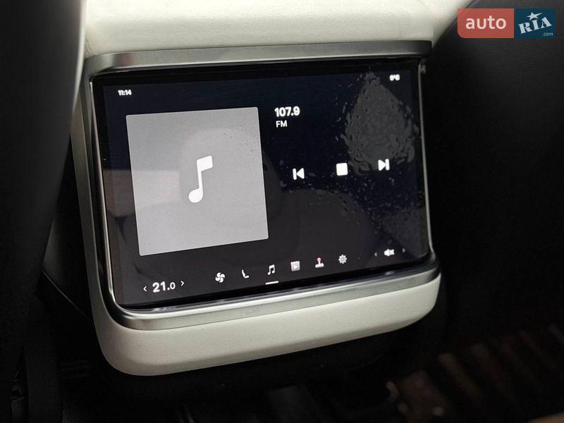 Лифтбек Tesla Model S 2023 в Стрые