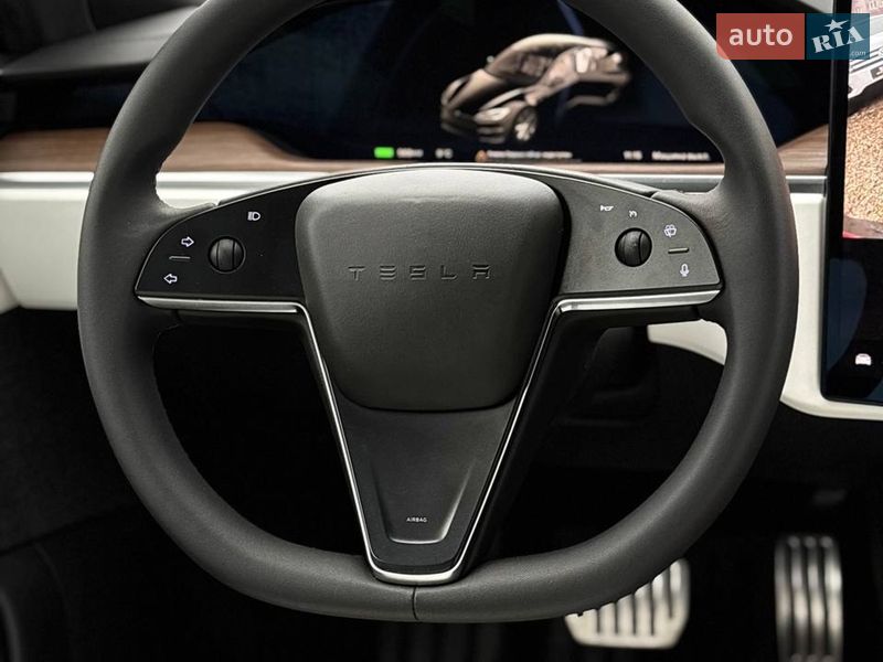 Лифтбек Tesla Model S 2023 в Стрые