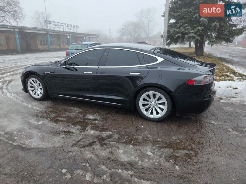 Лифтбек Tesla Model S 2018 в Малой Виске