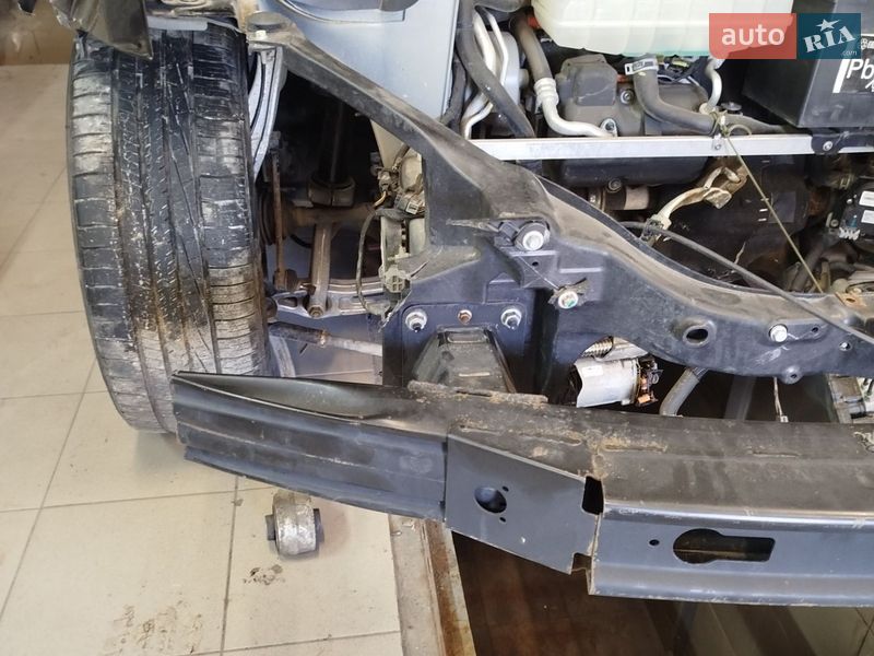 Ліфтбек Tesla Model S 2016 в Теплодарі фото 27 Ліфтбек Tesla Model S 2016 в Теплодарі