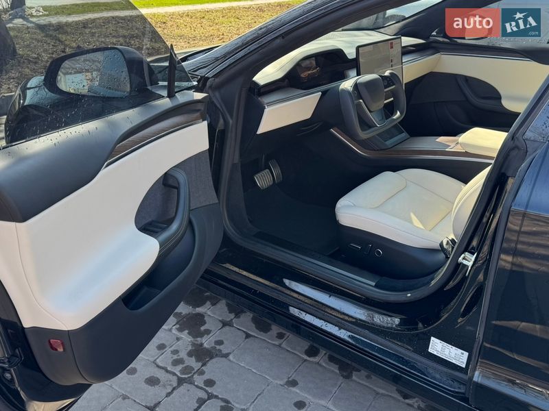 Ліфтбек Tesla Model S 2021 в Полтаві
