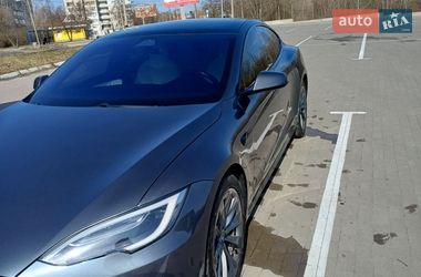 Лифтбек Tesla Model S 2019 в Сумах