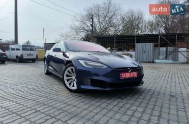 Лифтбек Tesla Model S 2017 в Львове фото 3 Лифтбек Tesla Model S 2017 в Львове