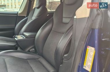 Ліфтбек Tesla Model S 2017 в Львові фото 15 Ліфтбек Tesla Model S 2017 в Львові