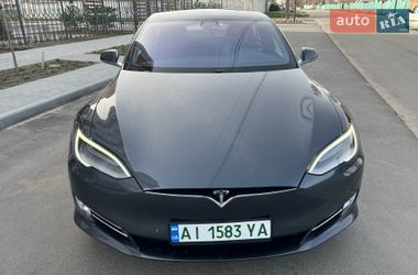 Лифтбек Tesla Model S 2017 в Киеве