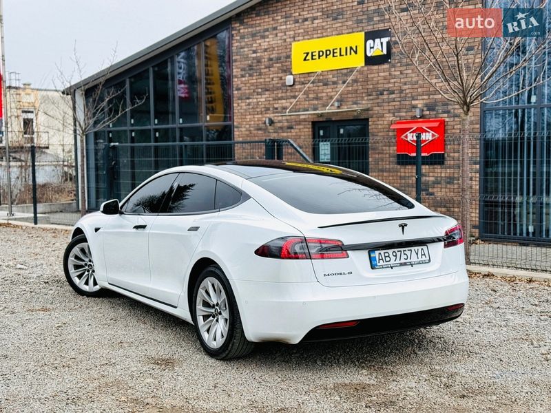 Ліфтбек Tesla Model S 2018 в Вінниці фото 7 Ліфтбек Tesla Model S 2018 в Вінниці