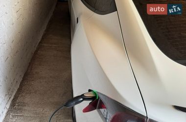 Ліфтбек Tesla Model S 2018 в Вінниці