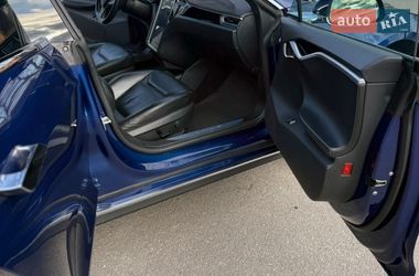 Лифтбек Tesla Model S 2015 в Александрие