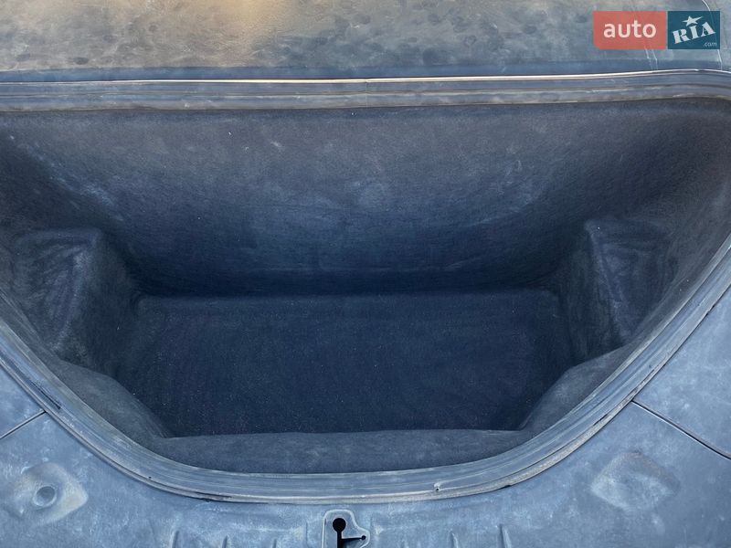 Ліфтбек Tesla Model S 2018 в Львові