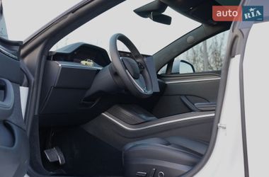 Лифтбек Tesla Model S 2023 в Киеве
