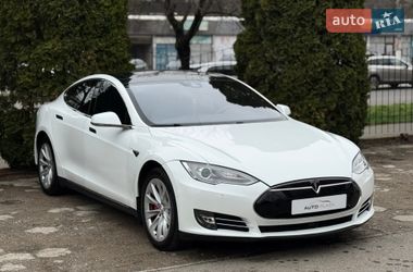 Лифтбек Tesla Model S 2015 в Одессе