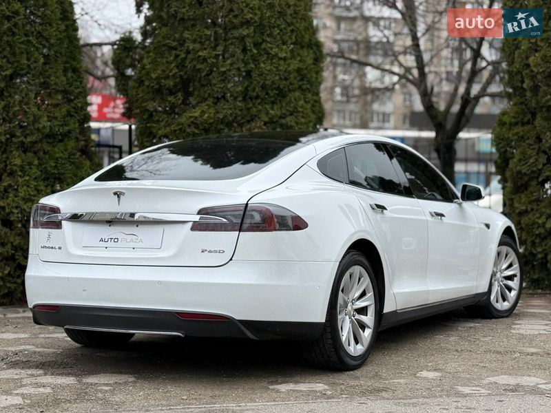 Лифтбек Tesla Model S 2015 в Одессе
