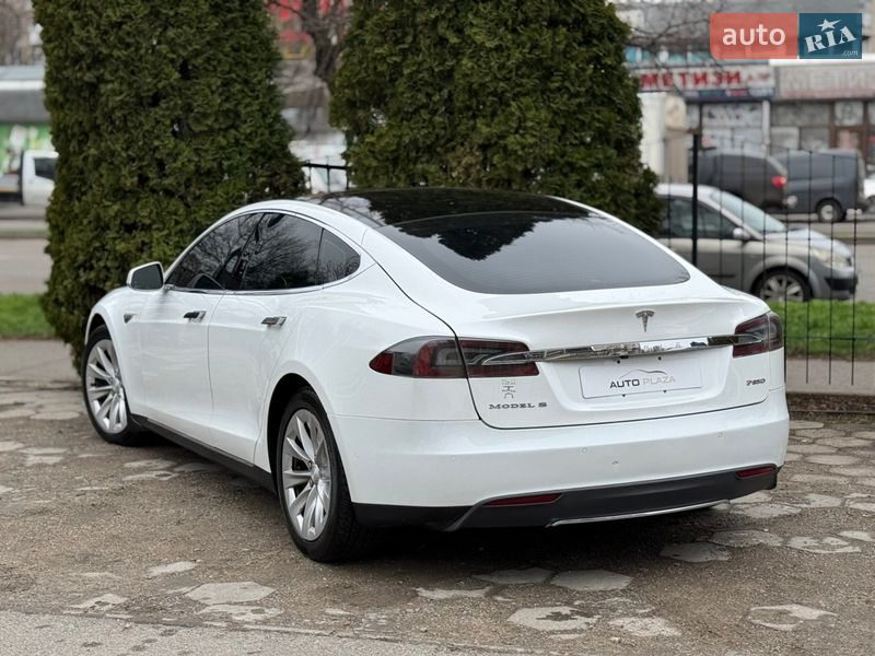 Лифтбек Tesla Model S 2015 в Одессе