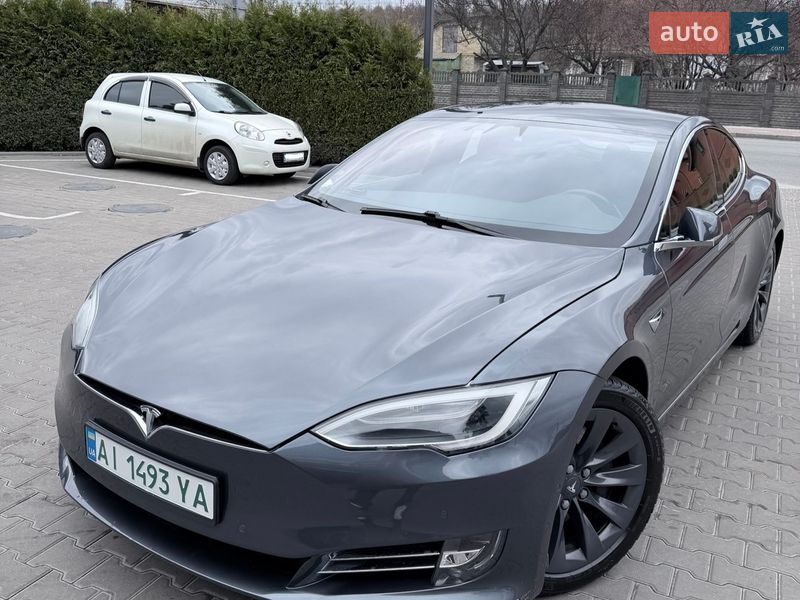 Tesla Model S 2018