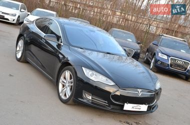 Ліфтбек Tesla Model S 2013 в Луцьку