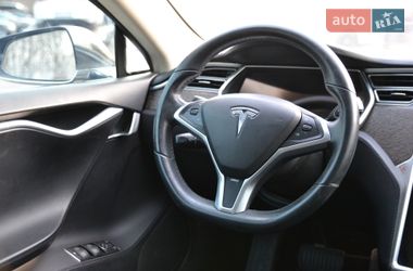 Ліфтбек Tesla Model S 2013 в Луцьку