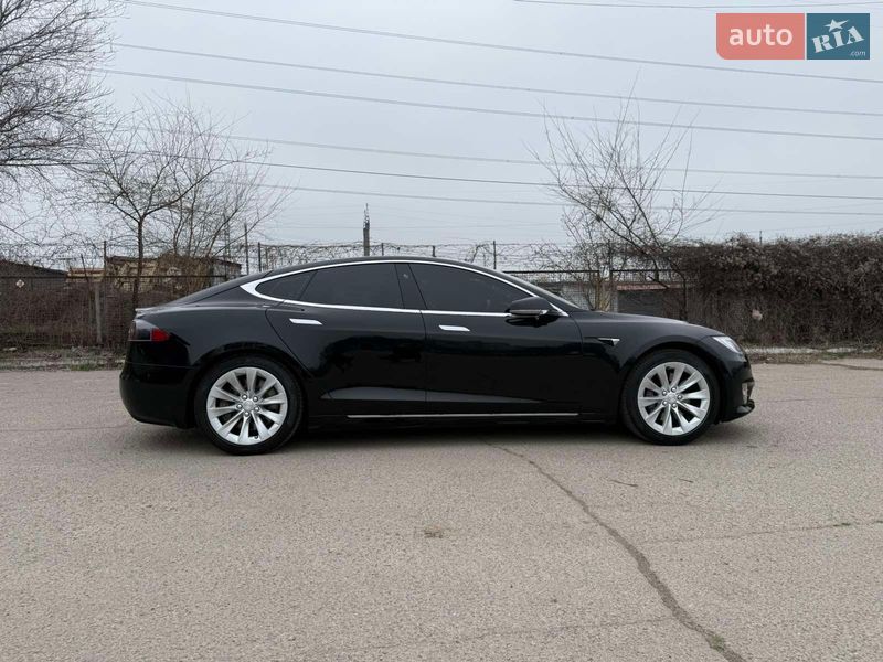 Лифтбек Tesla Model S 2017 в Запорожье фото 7 Лифтбек Tesla Model S 2017 в Запорожье
