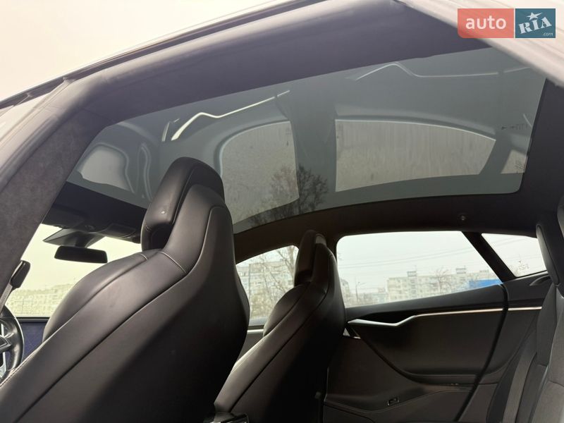 Лифтбек Tesla Model S 2017 в Запорожье фото 16 Лифтбек Tesla Model S 2017 в Запорожье