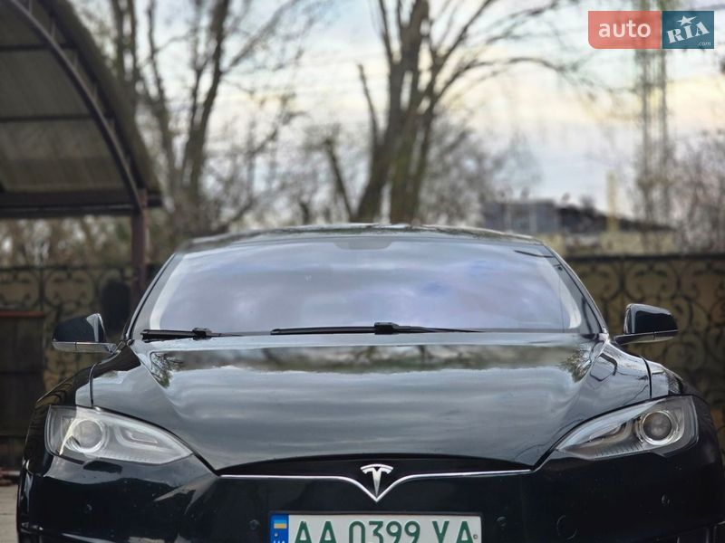 Ліфтбек Tesla Model S 2012 в Києві