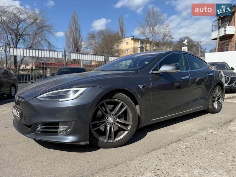 Лифтбек Tesla Model S 2017 в Одессе