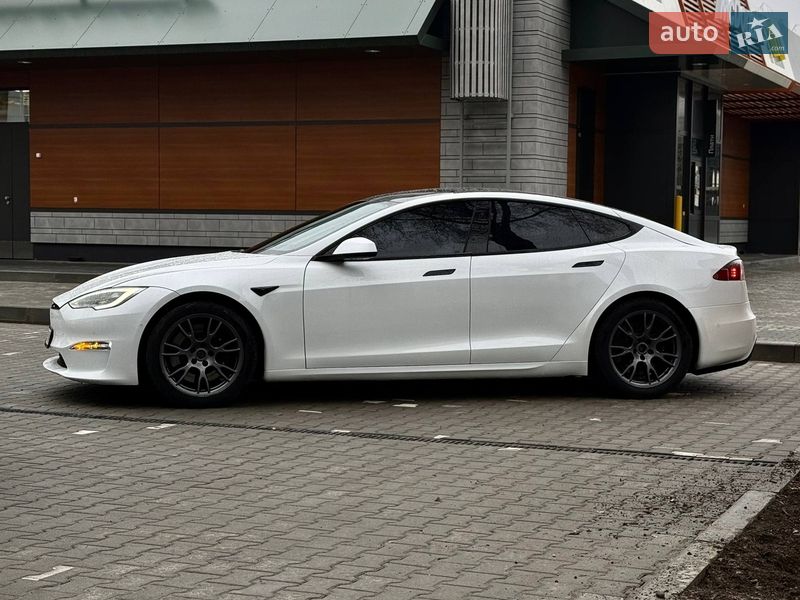 Ліфтбек Tesla Model S 2022 в Чернівцях фото 5 Ліфтбек Tesla Model S 2022 в Чернівцях