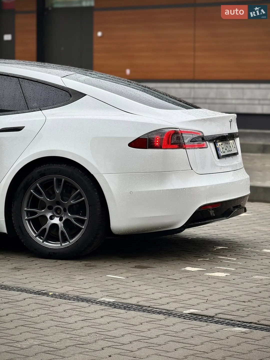2022 Tesla Model S - мініатюра 10