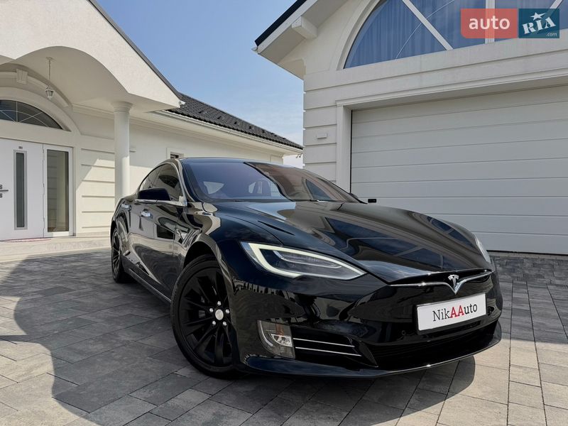 Tesla Model S 2017