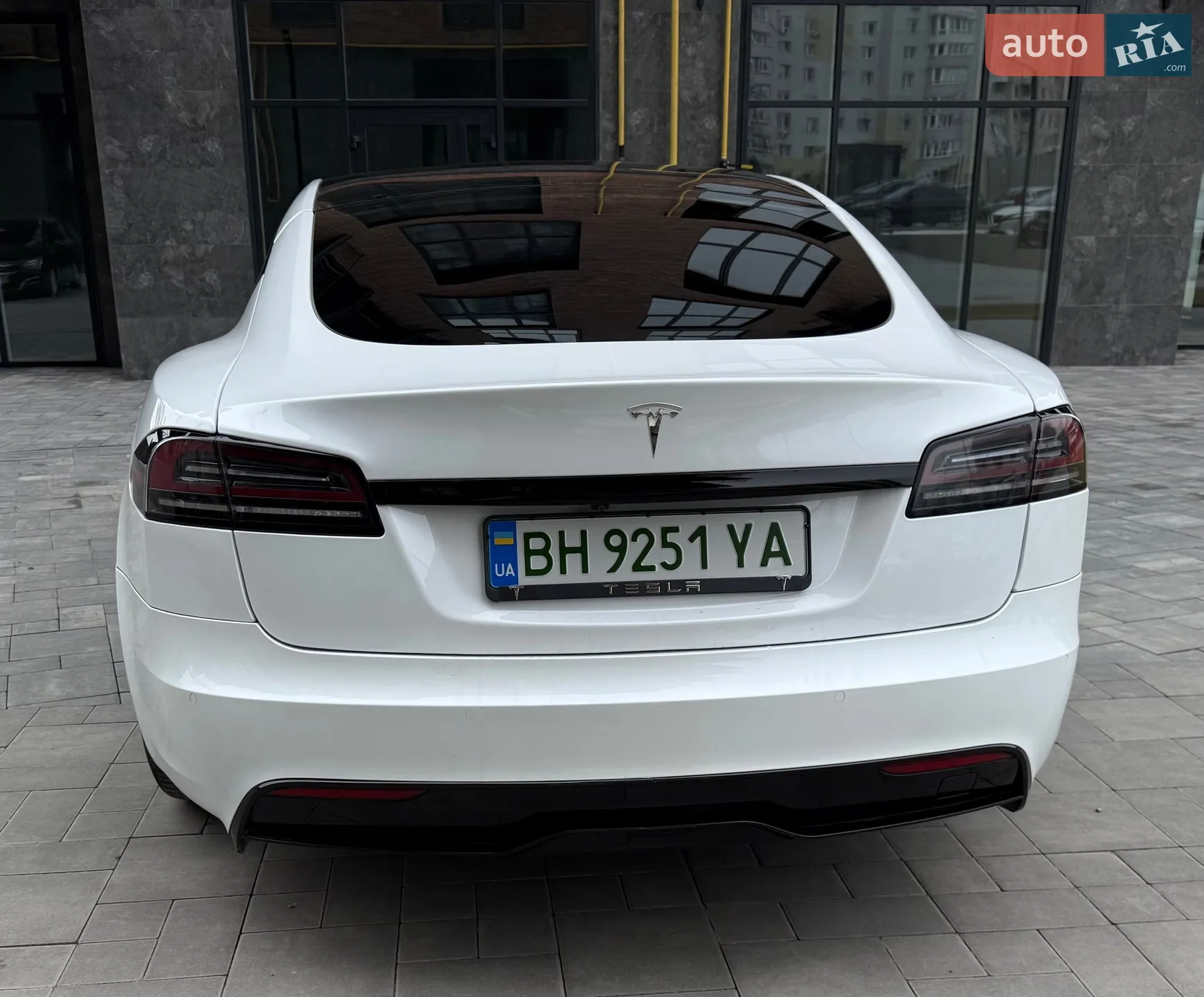 2022 Tesla Model S - мініатюра 14