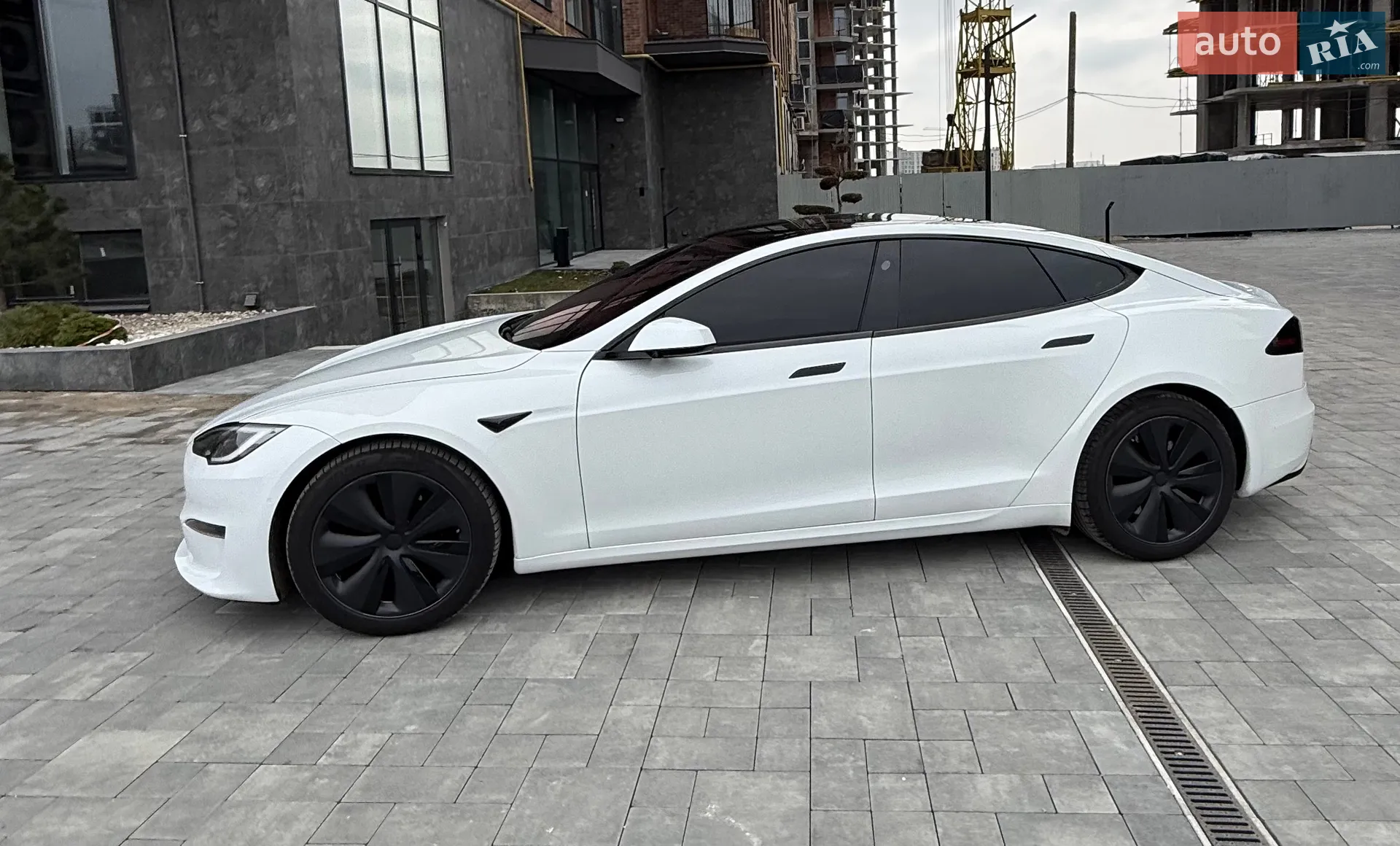 2022 Tesla Model S - мініатюра 34