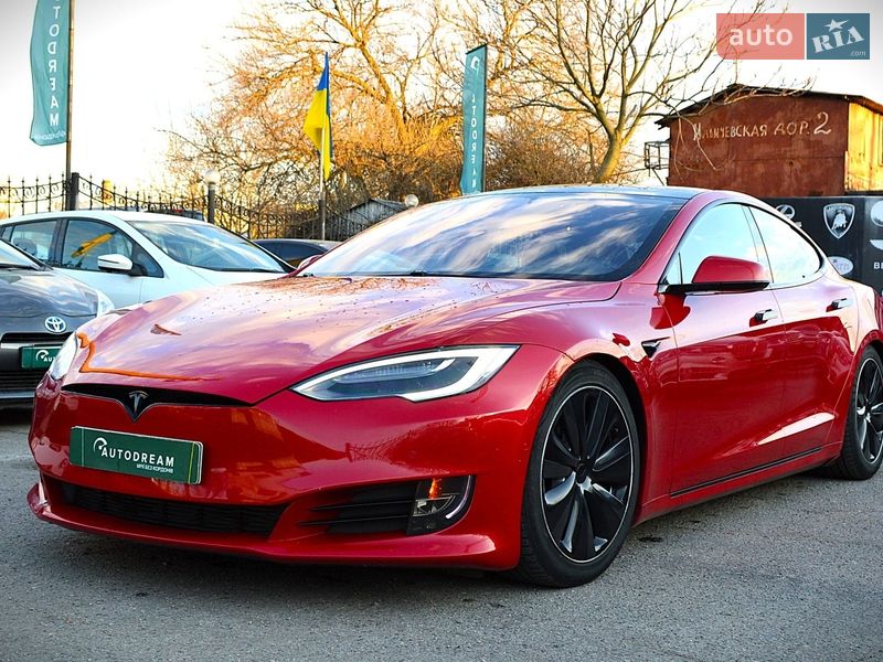 Tesla Model S 2020 Tesla Model S 2020