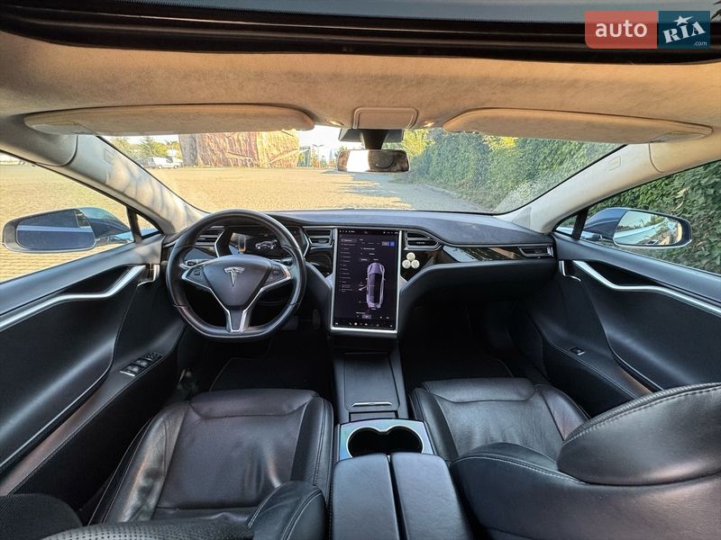Лифтбек Tesla Model S 2017 в Одессе