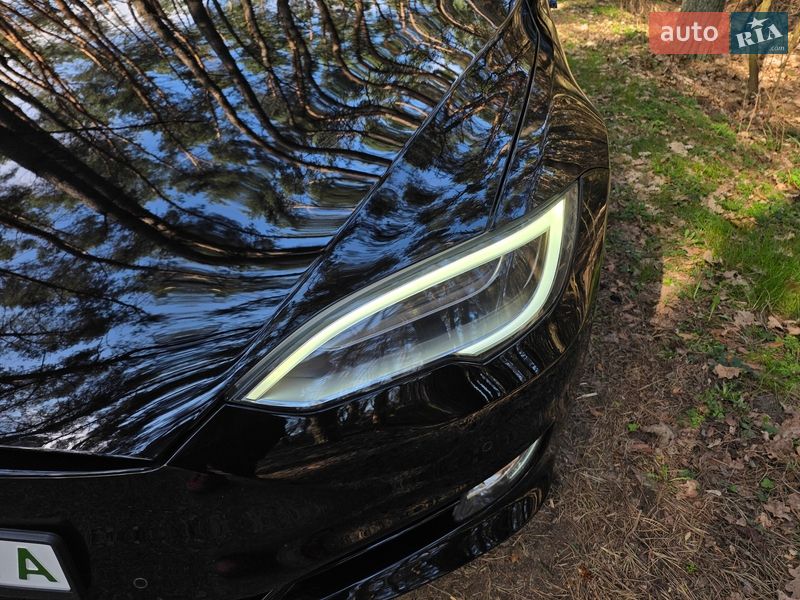Ліфтбек Tesla Model S 2018 в Володимирі фото 31 Ліфтбек Tesla Model S 2018 в Володимирі