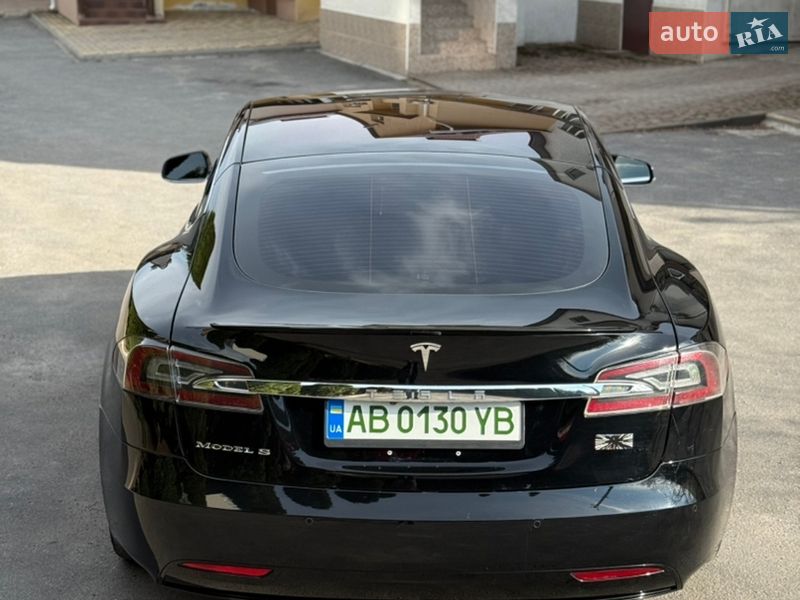 Ліфтбек Tesla Model S 2017 в Вінниці фото 5 Ліфтбек Tesla Model S 2017 в Вінниці