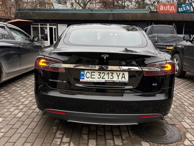 Ліфтбек Tesla Model S 2015 в Чернівцях фото 7 Ліфтбек Tesla Model S 2015 в Чернівцях