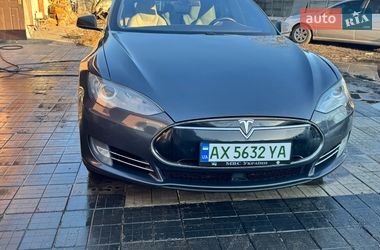 Лифтбек Tesla Model S 2015 в Мерефа
