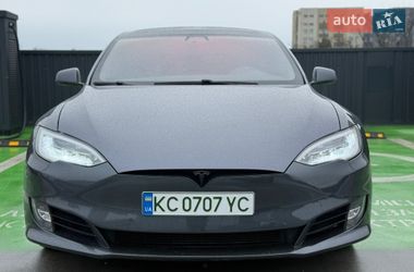 Ліфтбек Tesla Model S 2017 в Києві