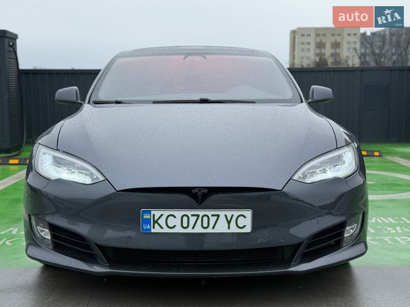 Tesla Model S 2017