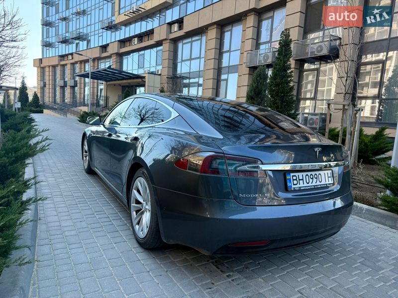 Лифтбек Tesla Model S 2016 в Одессе