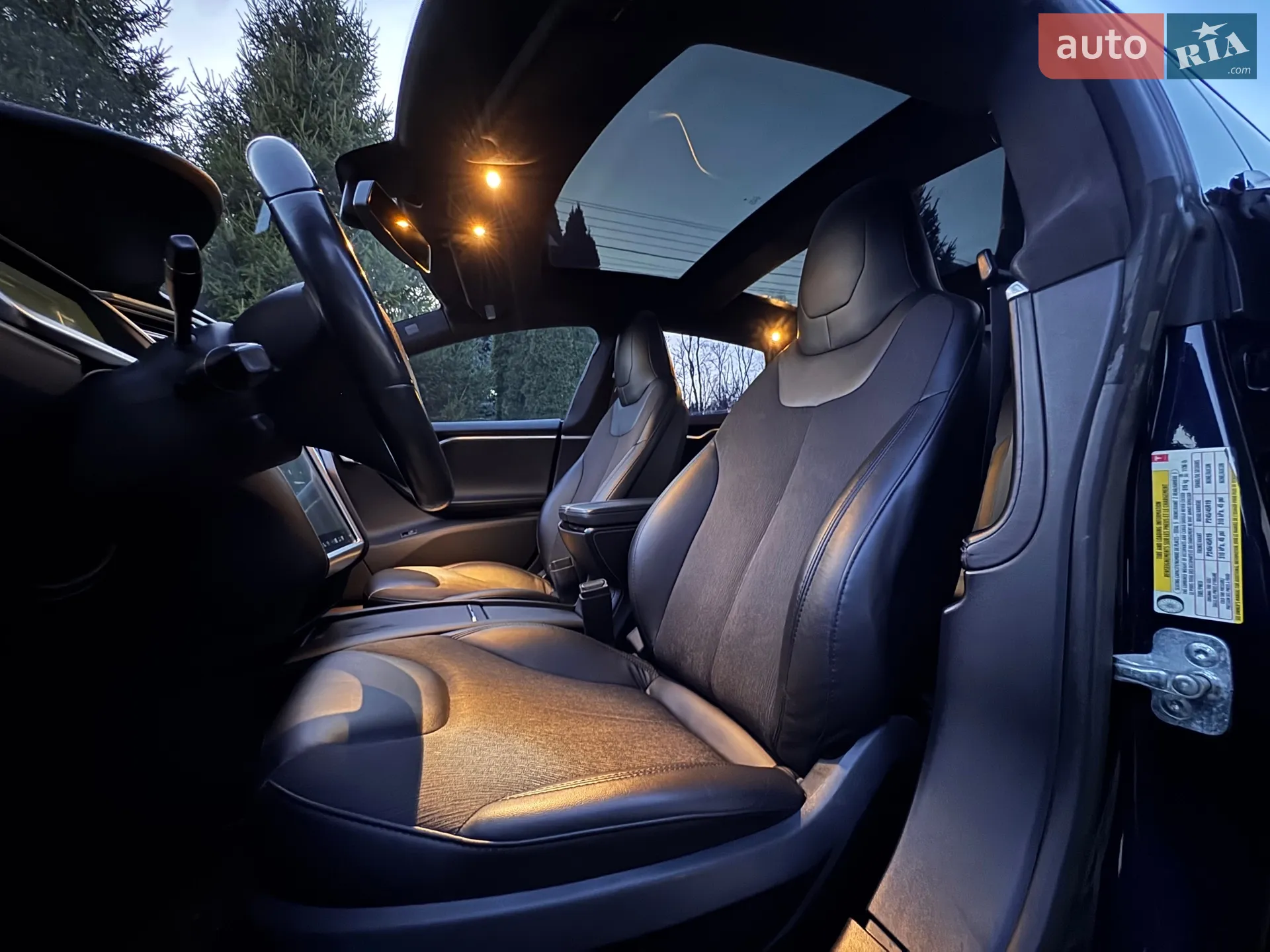2014 Tesla Model S - мініатюра 20