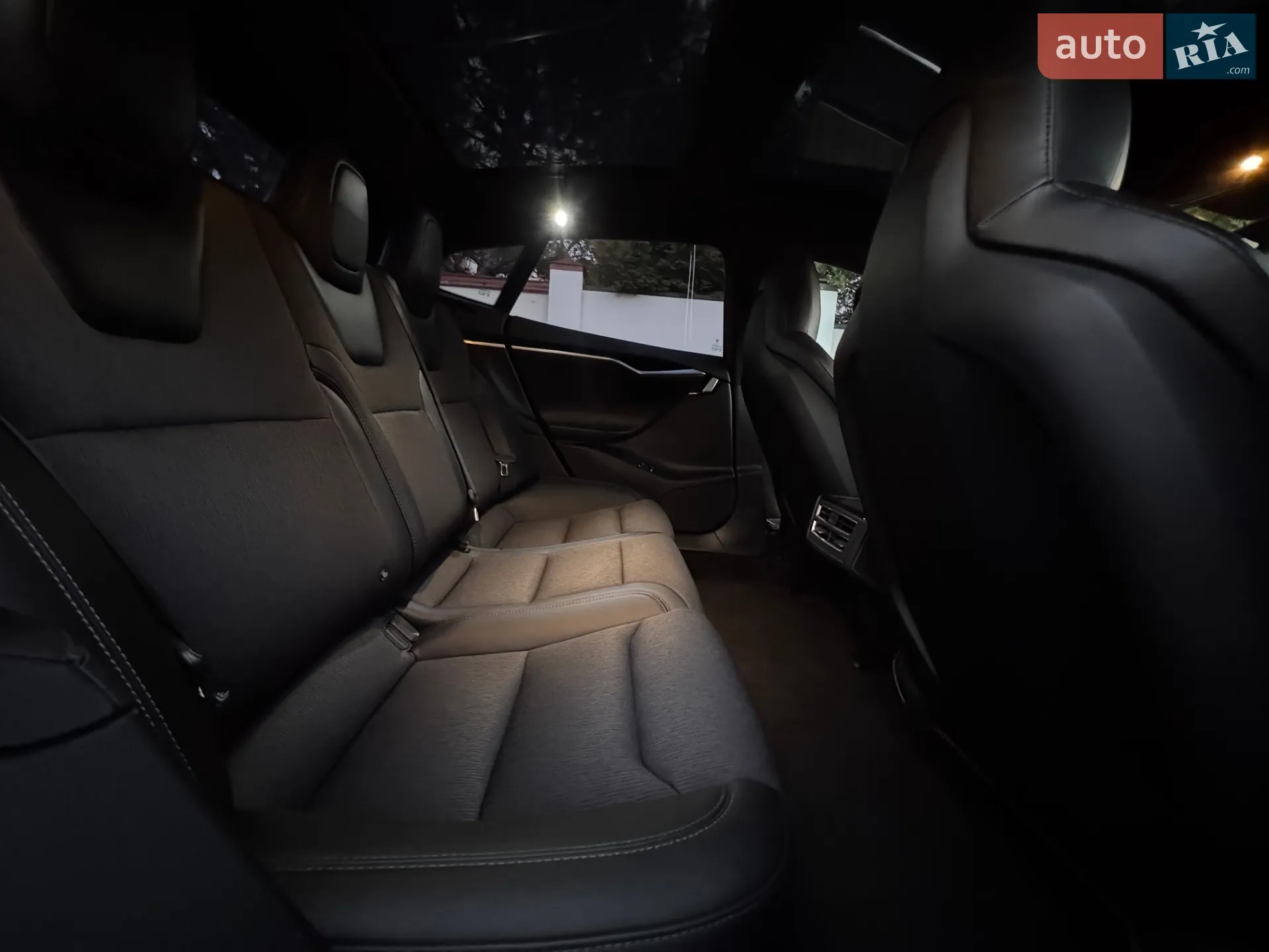 2014 Tesla Model S - мініатюра 30