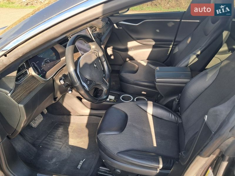 Лифтбек Tesla Model S 2015 в Одессе
