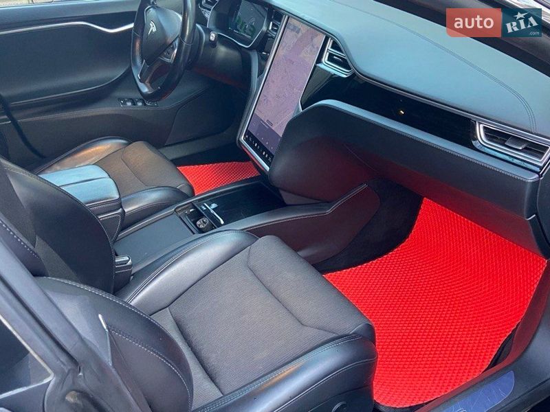 Ліфтбек Tesla Model S 2018 в Харкові фото 9 Ліфтбек Tesla Model S 2018 в Харкові