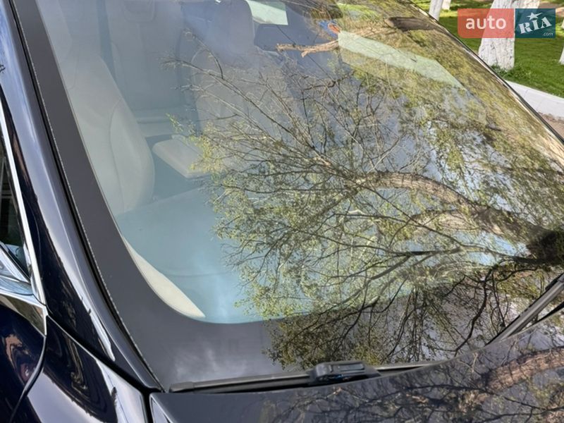 Ліфтбек Tesla Model S 2013 в Одесі