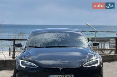 Ліфтбек Tesla Model S 2017 в Одесі