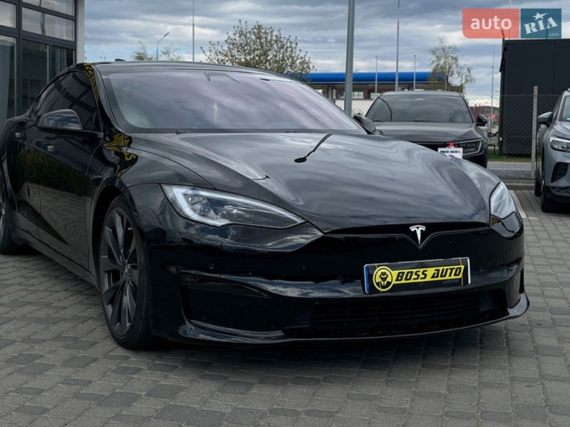 2021 Tesla Model S, VIN 5YJSA1E64MF443848:plate — zdjęcie 1 (autoria)