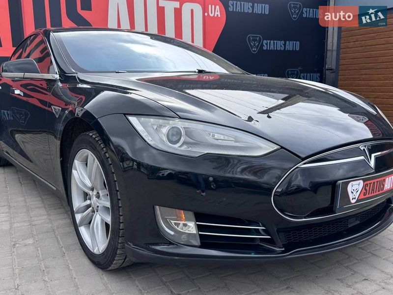 Tesla Model S 2015 Tesla Model S 2015